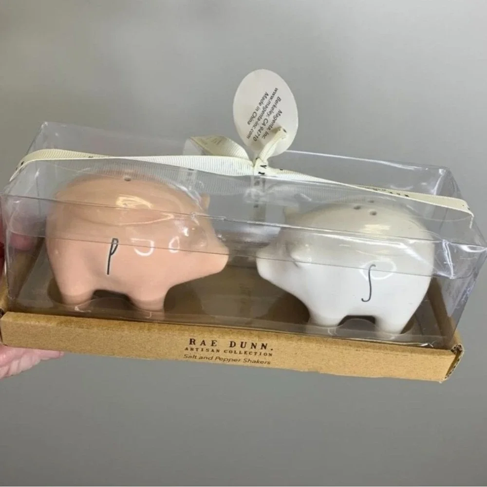 Rae Dunn Pigs Salt And Pepper Shaker‎ Set Farmhouse Kitchen Decor